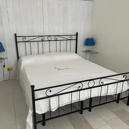 Bilocale Con Spazio Esterno Casa Azara